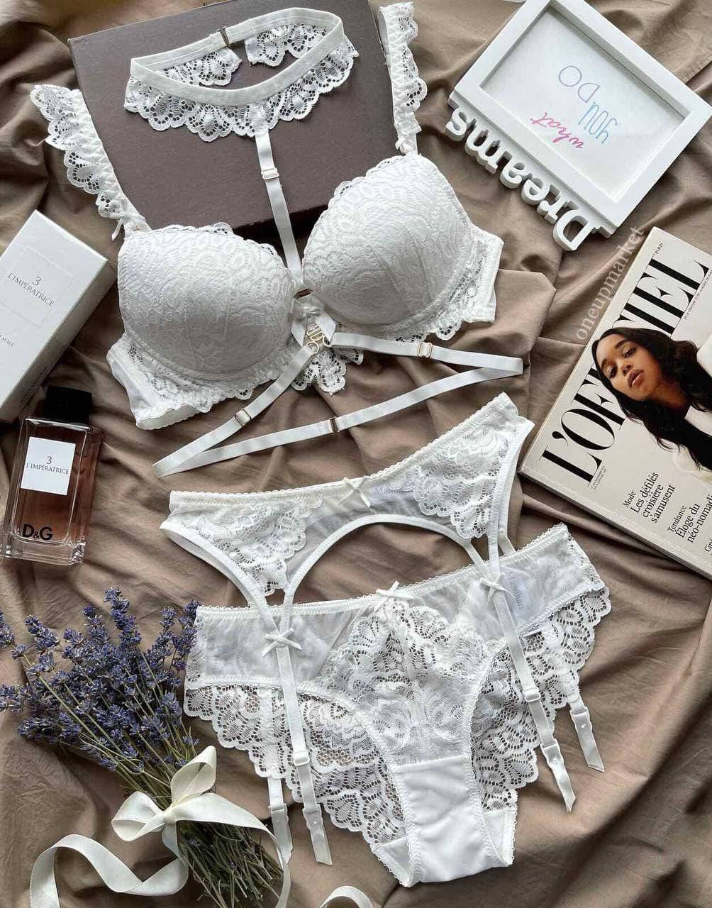 

Женское нижнее белье с кружевом комплект белый бюстгальтер с чокером + трусики 75D