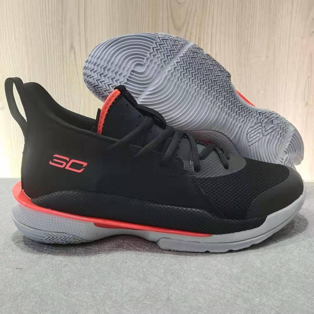 

Размеры Eur 36-40 Under Armour Curry 7 черный баскетбольные детские кроссовки