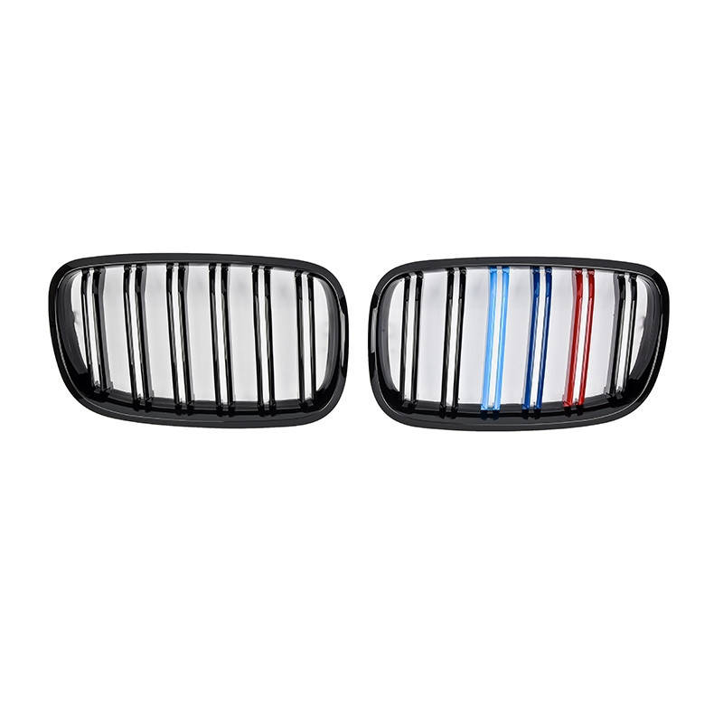 

Решетки радиатора (ноздри) BMW X5 E70 - X6 E71 M Style Black / Tri-Color, Черный
