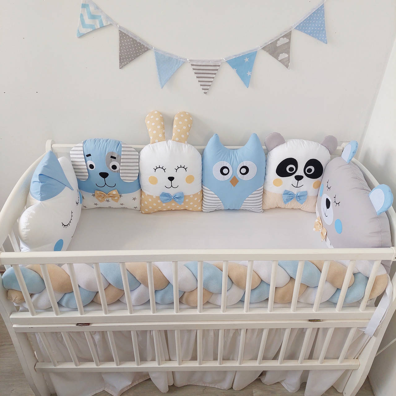 

Бортики зверьки в детскую кроватку (набор подушки зверюшки игрушки в детскую кроватку)