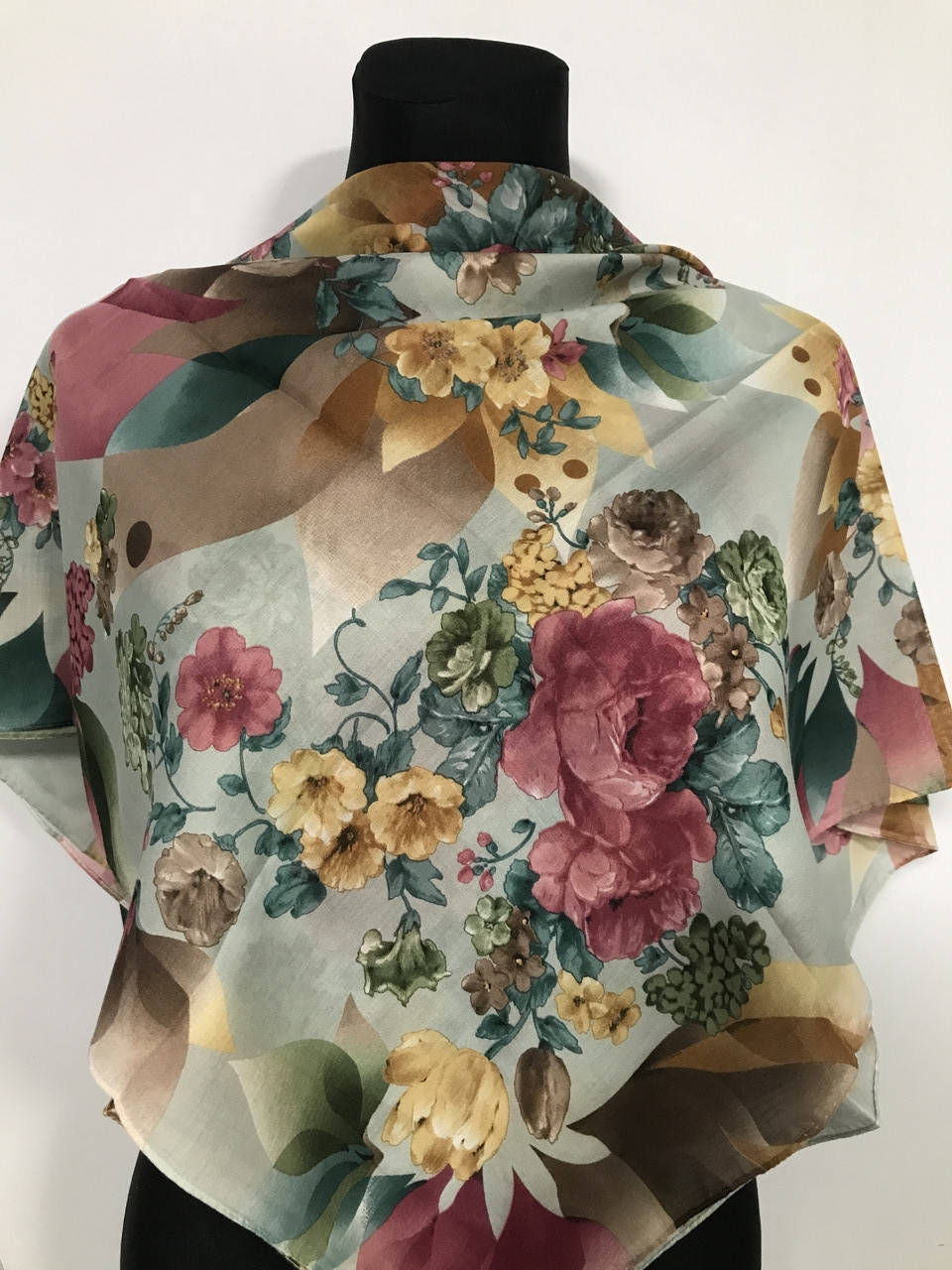 

Платок Летний 21, Разные цвета