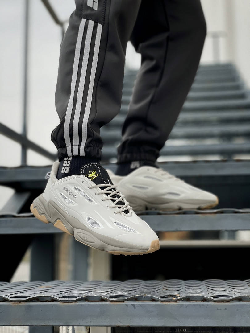 

Мужские кроссовки Adidas Ozweego Celox 44
