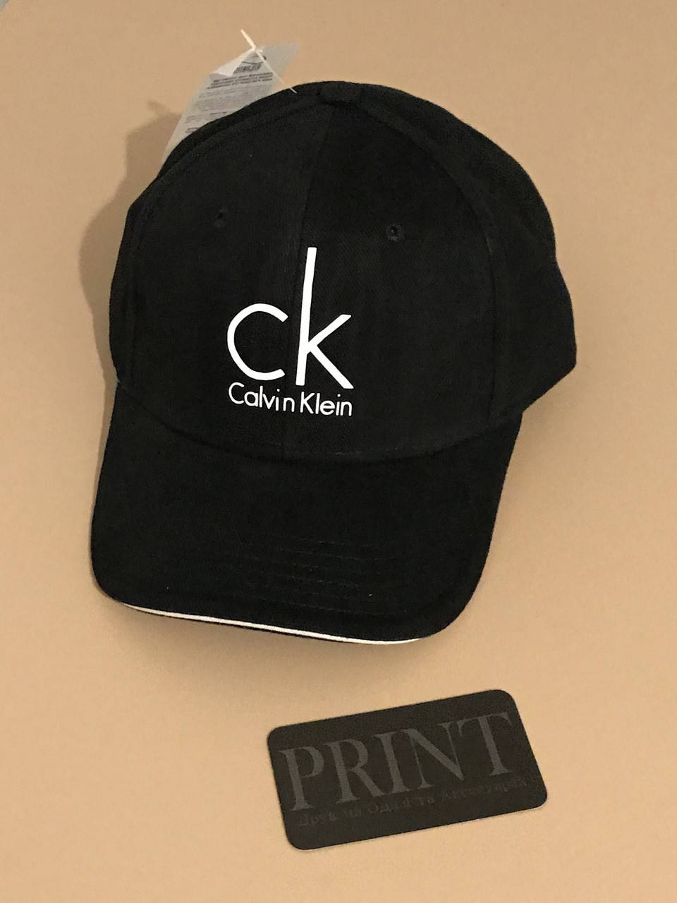 

Кепка премиум качества Calvin Klein в 15 разных уветах, Черный