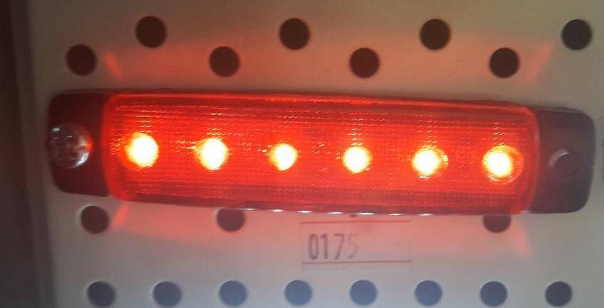 

Габаритные огни для грузовиков Полоска 6 диодов красные, Фонарь габаритный прицепа, габариты 12-24