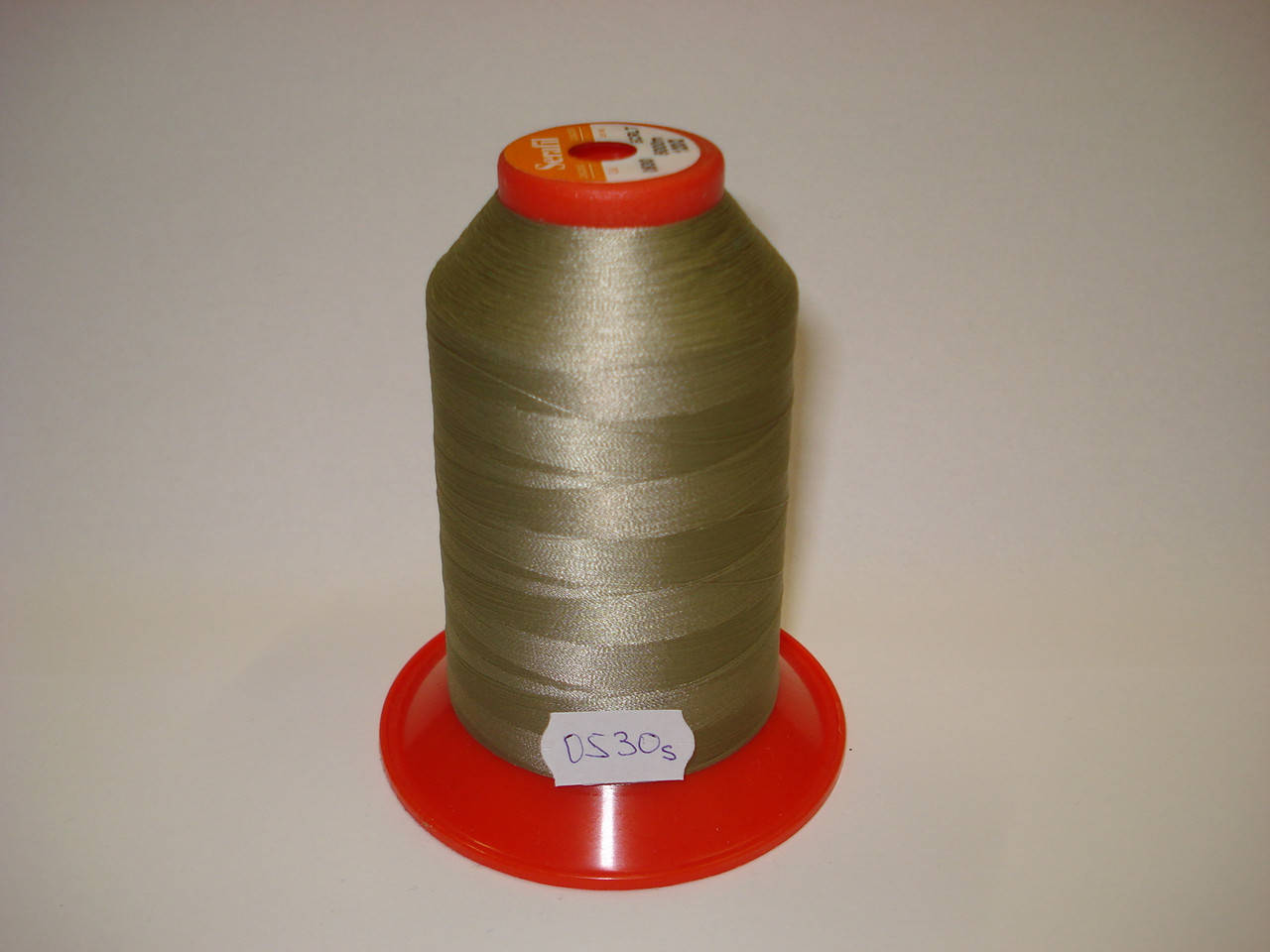 

Нитка AMANN Serafil №120/2 5000м.col 0530 бежево-оливковый
