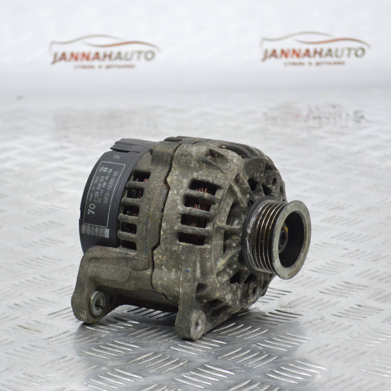 

Генератор Ford Ka Fiesta Mk4 70 A 1.3 (Форд Ка Фиеста) BOSCH 0123310023 / 96FB-10300-DD