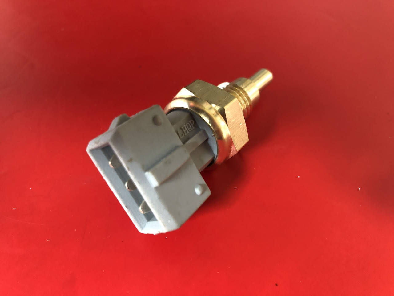 

Датчик температуры охлаждающей жидкости Chery Amulet A11-3808030