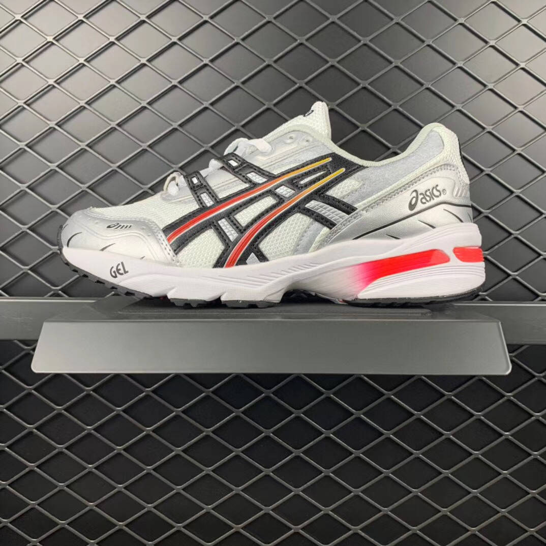 

Мужские кроссовки Asics
