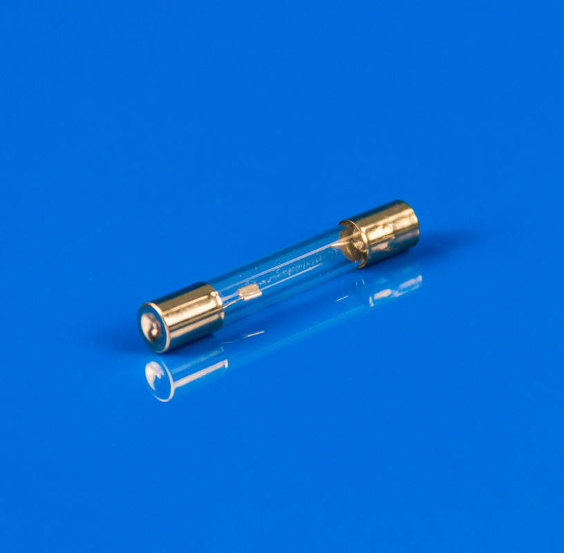 

Высоковольтный предохранитель 0.75A 5kV