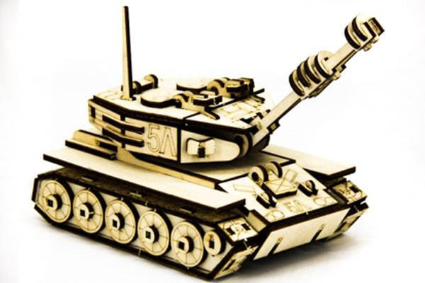 

Деревянный конструктор ''Танк М-60''