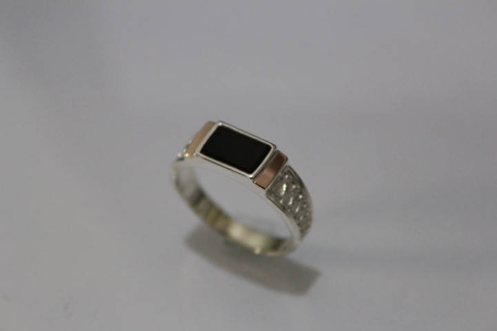 

Серебряная печатка