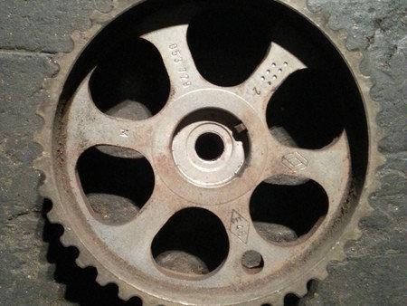 

Шестерня распредвала на Renault Kangoo 1.5 dci (Рено Кенго)