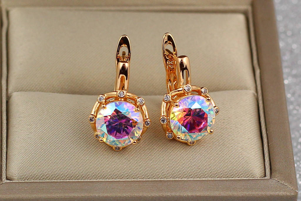 

Серьги Xuping Jewelry хамелеоны светлые восьмигранники 1.8 см золотистые