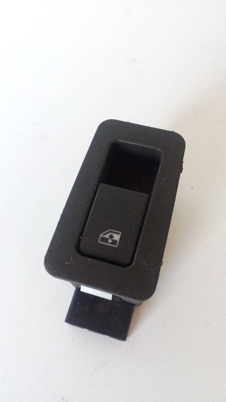 

Кнопка стеклоподъемника Opel Omega B, Опель Омега Б задняя. 53239707, 09148010.