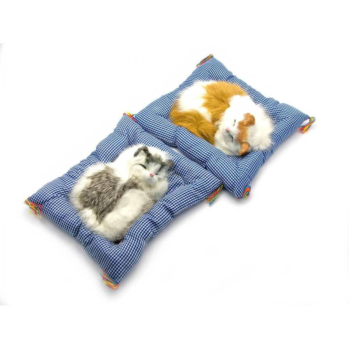 

Кошка спящая на коврике в автомобиль (21х20х6см)