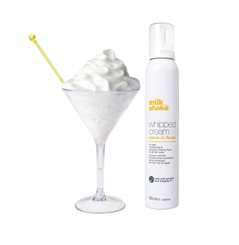 

Незмивна зволожуюча крем-пінка Milk Shake Whipped Cream Leave in Foam