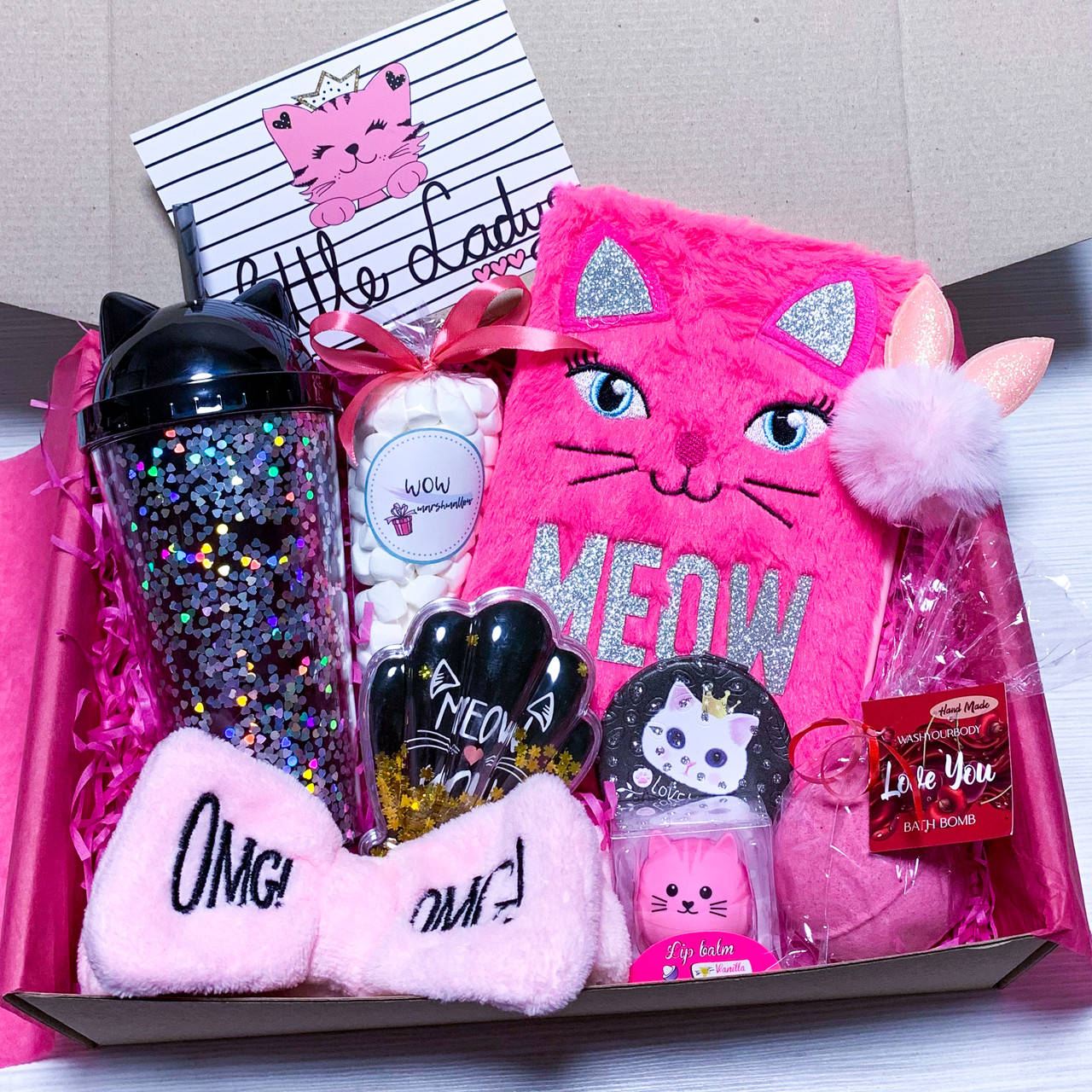 

Подарочный бокс для девочки Wow Boxes "Cat box №5"