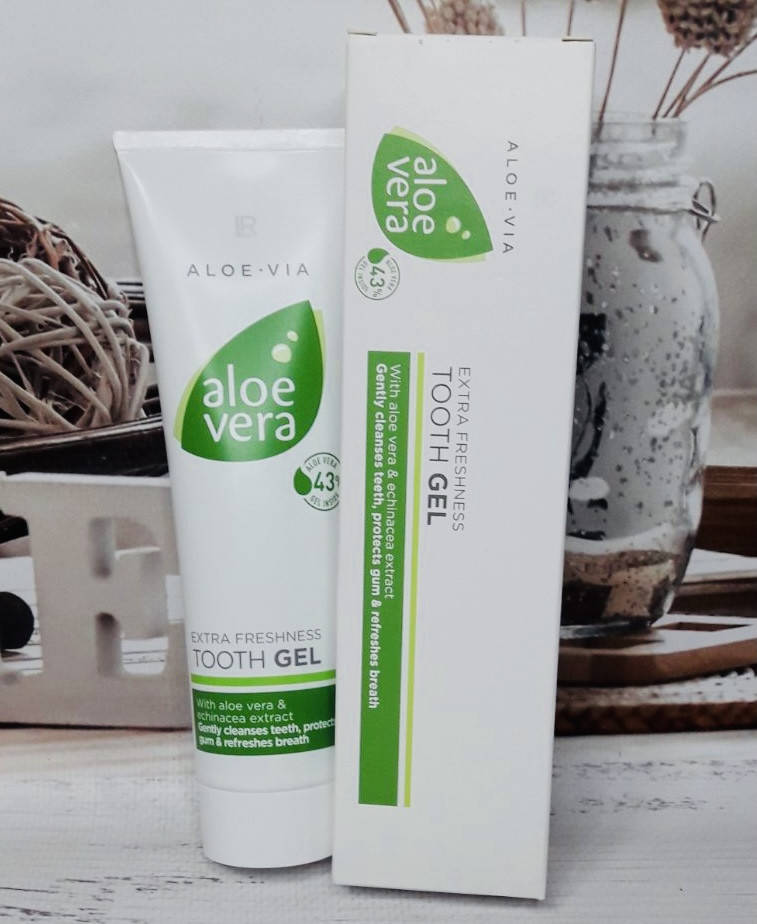 

Лечебная зубная паста с алоэ и эхинацеей LR Extra Freshness Tooth Gel