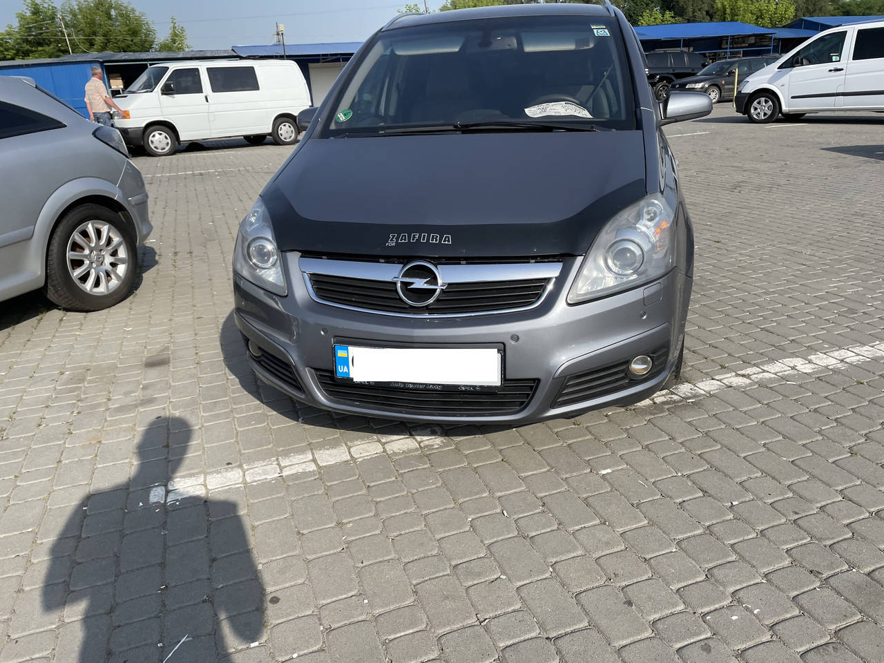 

Дефлектор капота, мухобойка Opel Zafira В 2006->. VIP
