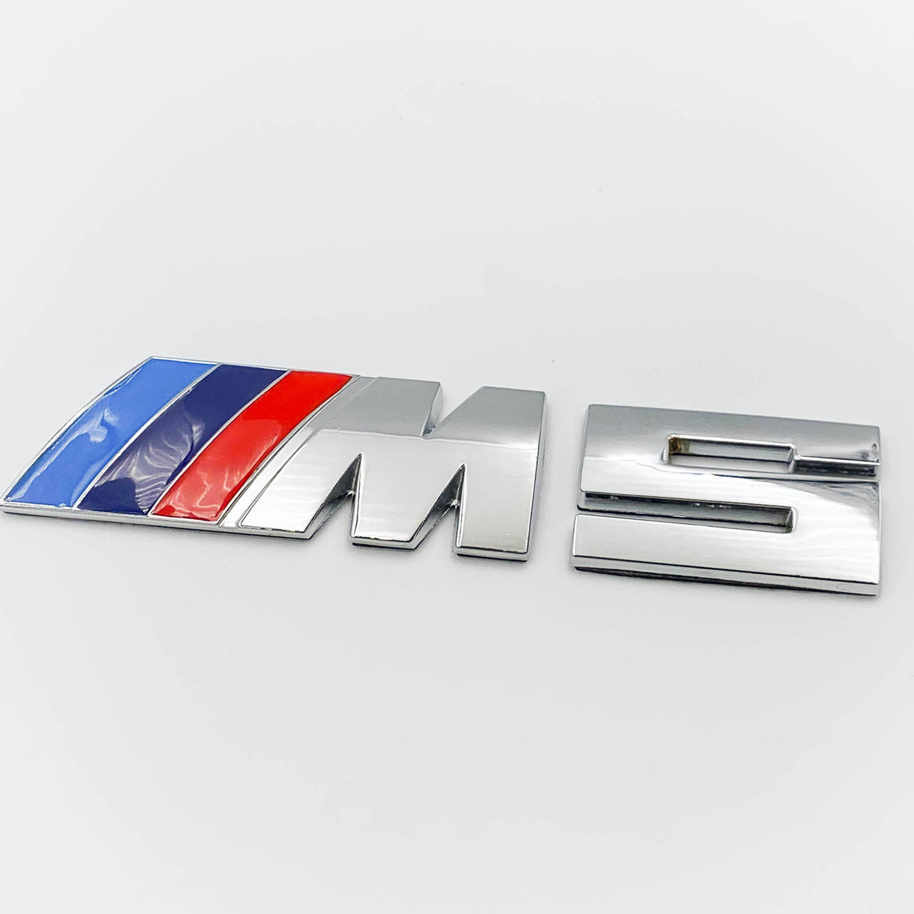 

Металлическая эмблема BMW M 5 (БМВ) на багажник (8.3 X 3.2CM) Хром