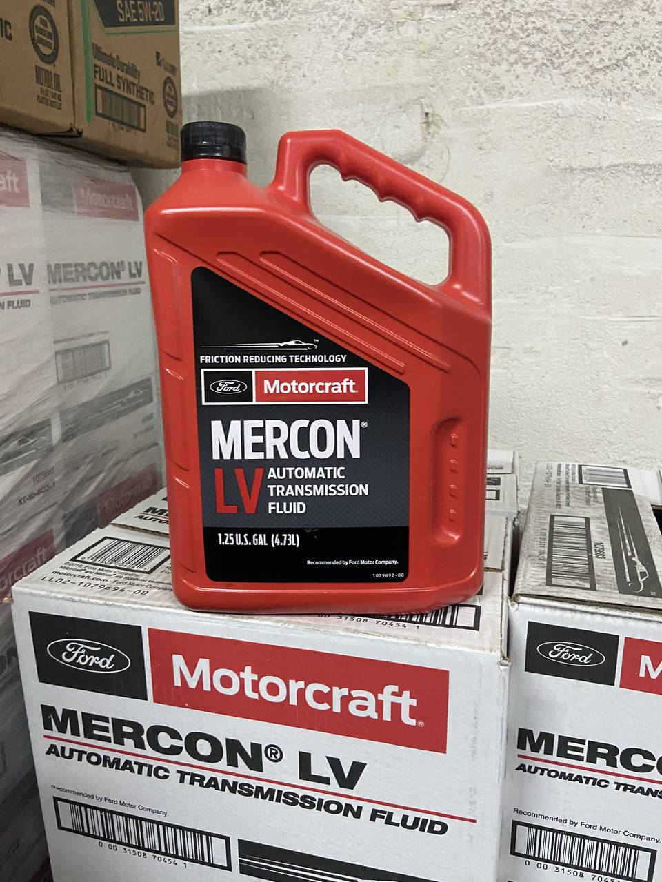 

Трансмиссионное масло для АКПП Ford Motorcraft MERCON LV ATF (4.73л) USA XT-10-5Q3LV