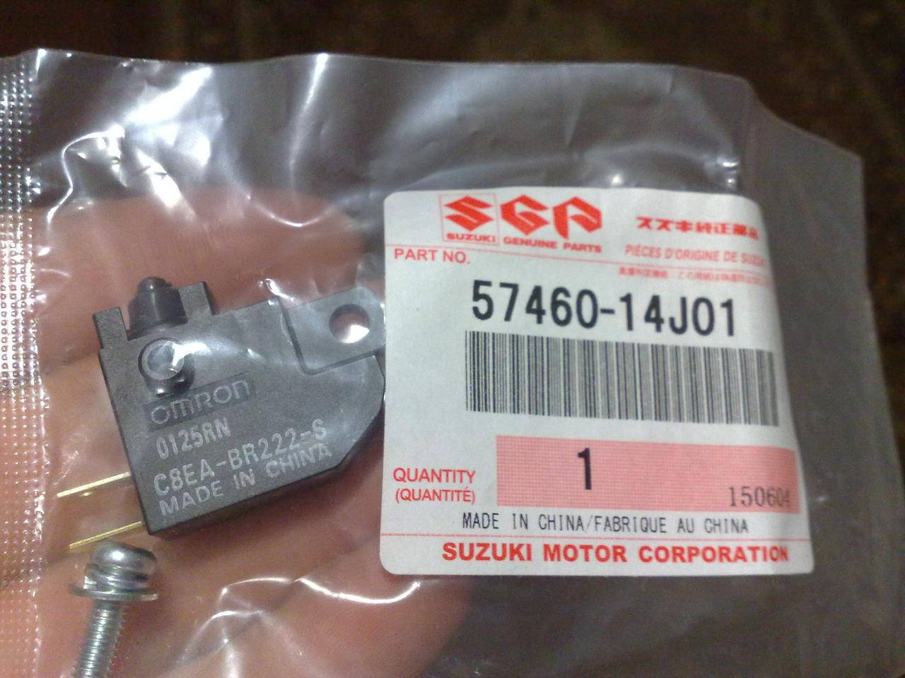 

Микрик правый 98-12г Suzuki Burgman SkyWave 57460-14J02 (57460-14J01)