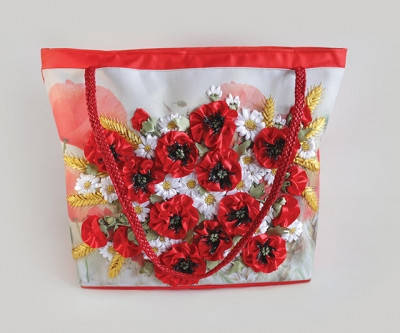 

Набор для творчества My creative bag Сумка, вышитая лентами и бисером Маки
