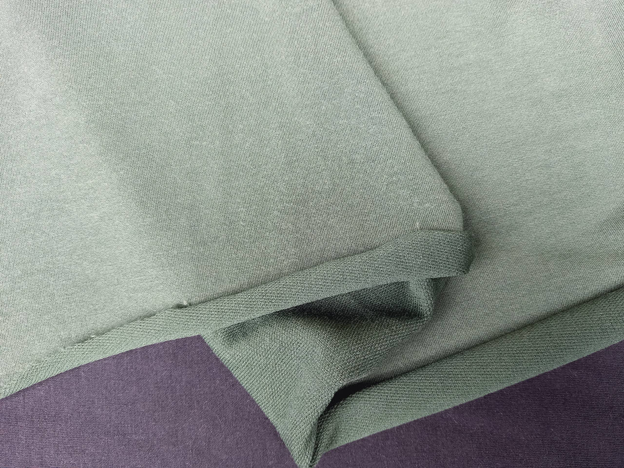 

Двухнитка (футер), цвет хаки, ширина 1,80 м.