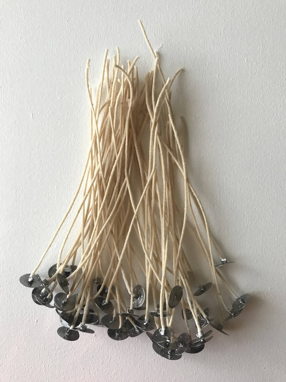 

Фитиль для соевых свечей, диаметр 2 мм., длина 15 см.