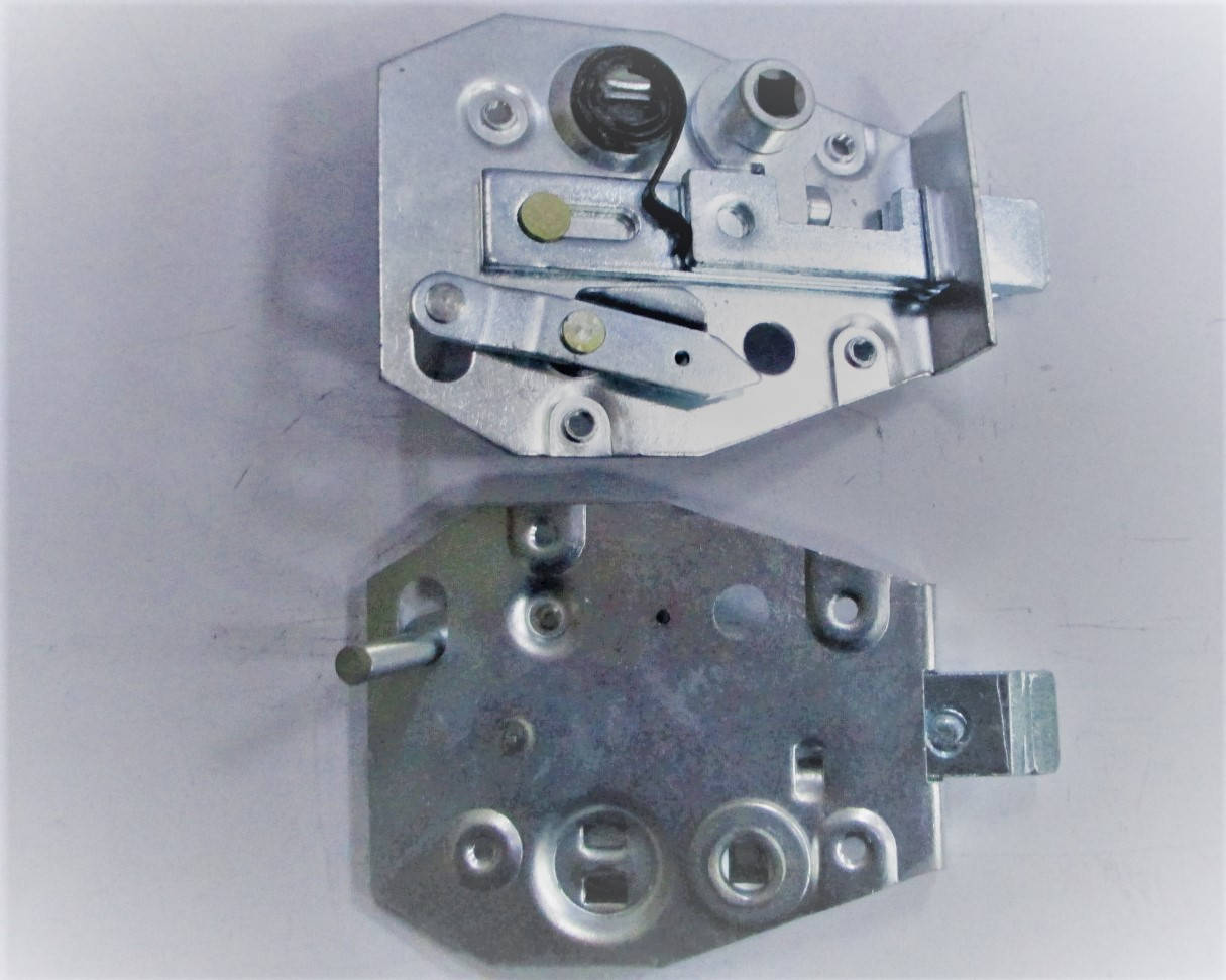 

Замок двери кабины МТЗ левый в сборе, Т-25 и Т-30 (старого образца)