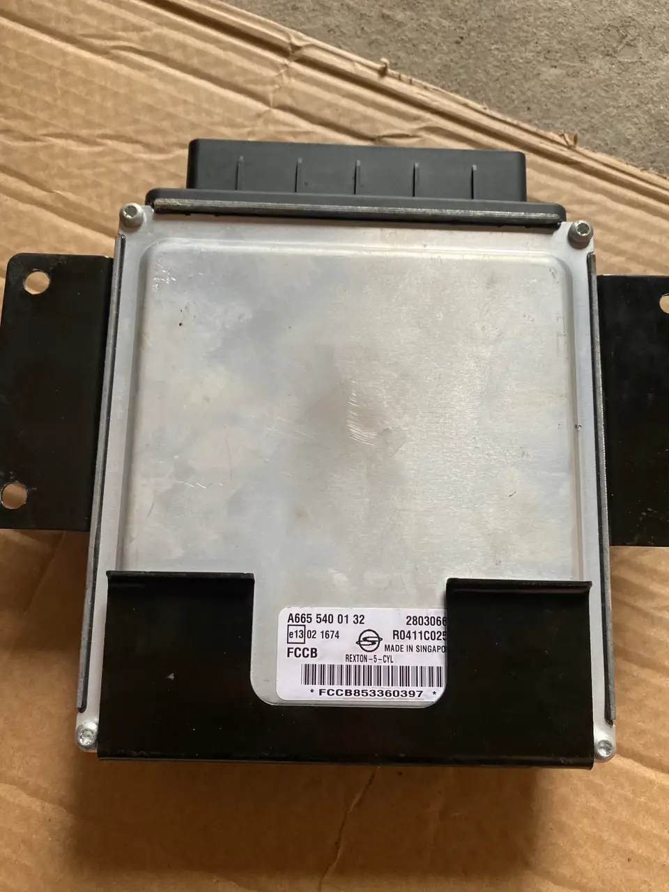 

Блок управления двигателем ЕБУ rexton 2,7 XDI a6655400132 под заказ 2-4 дн