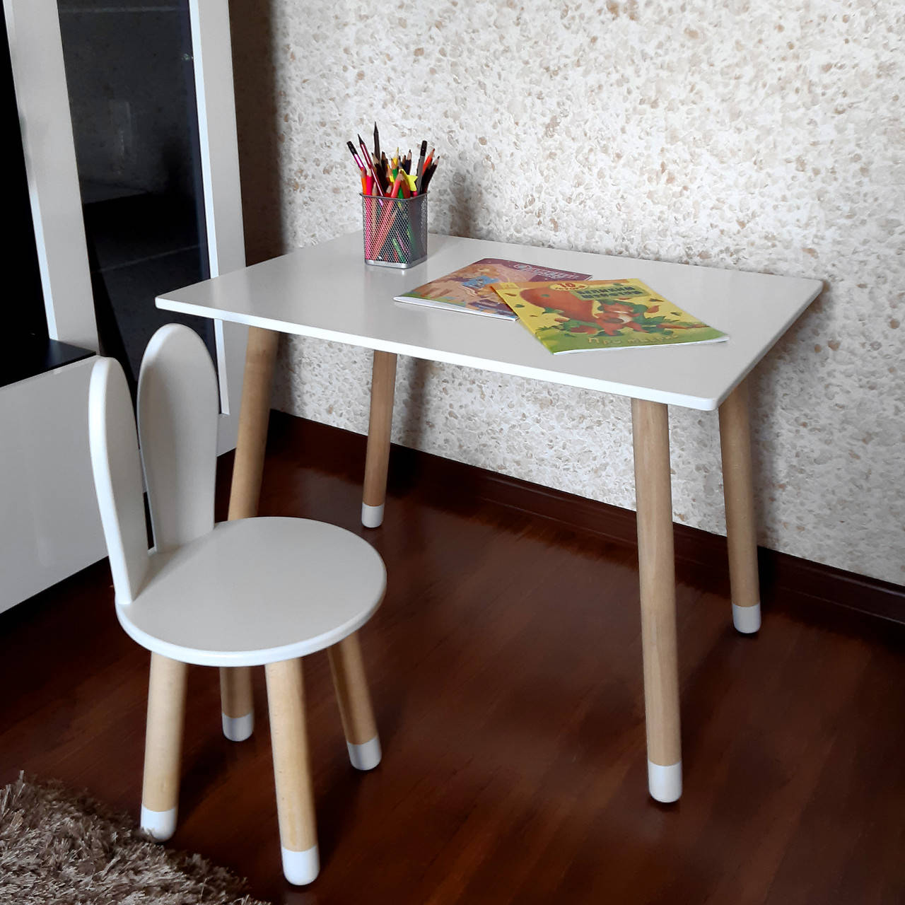 

Стол и кресло детский зайка