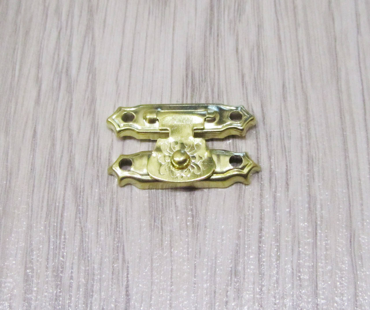 

Замок декоративный,29х16мм,цвет золото