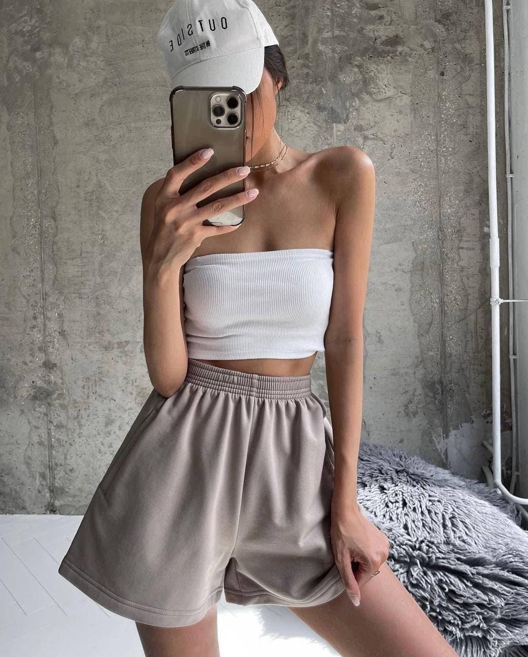 

Свободные женские шорты с завышенной талией