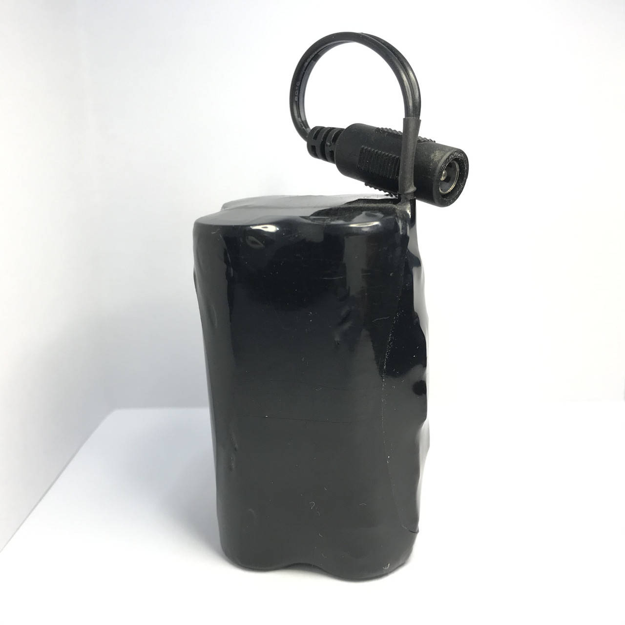 

Аккумуляторная батарея к кораблику 7,4V 6400 mAh