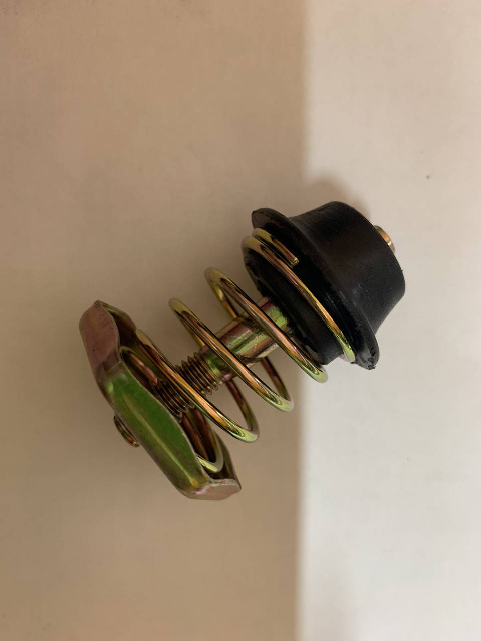 

Замок капота TurboDaily 82390524ORK