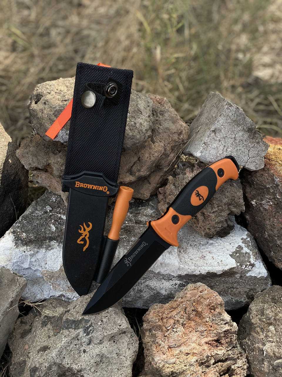 

Нож с огнивом Browning