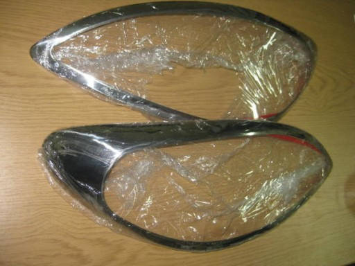 

Накладки на передние фонари VITO W-639 (2004-2010)