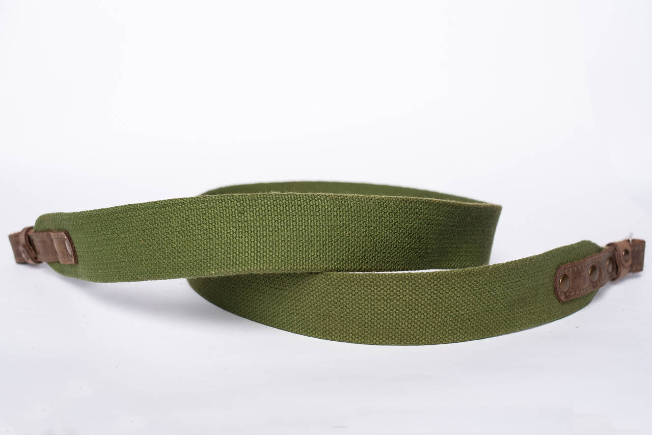 

Ремень на ружье брезентовый 110 см