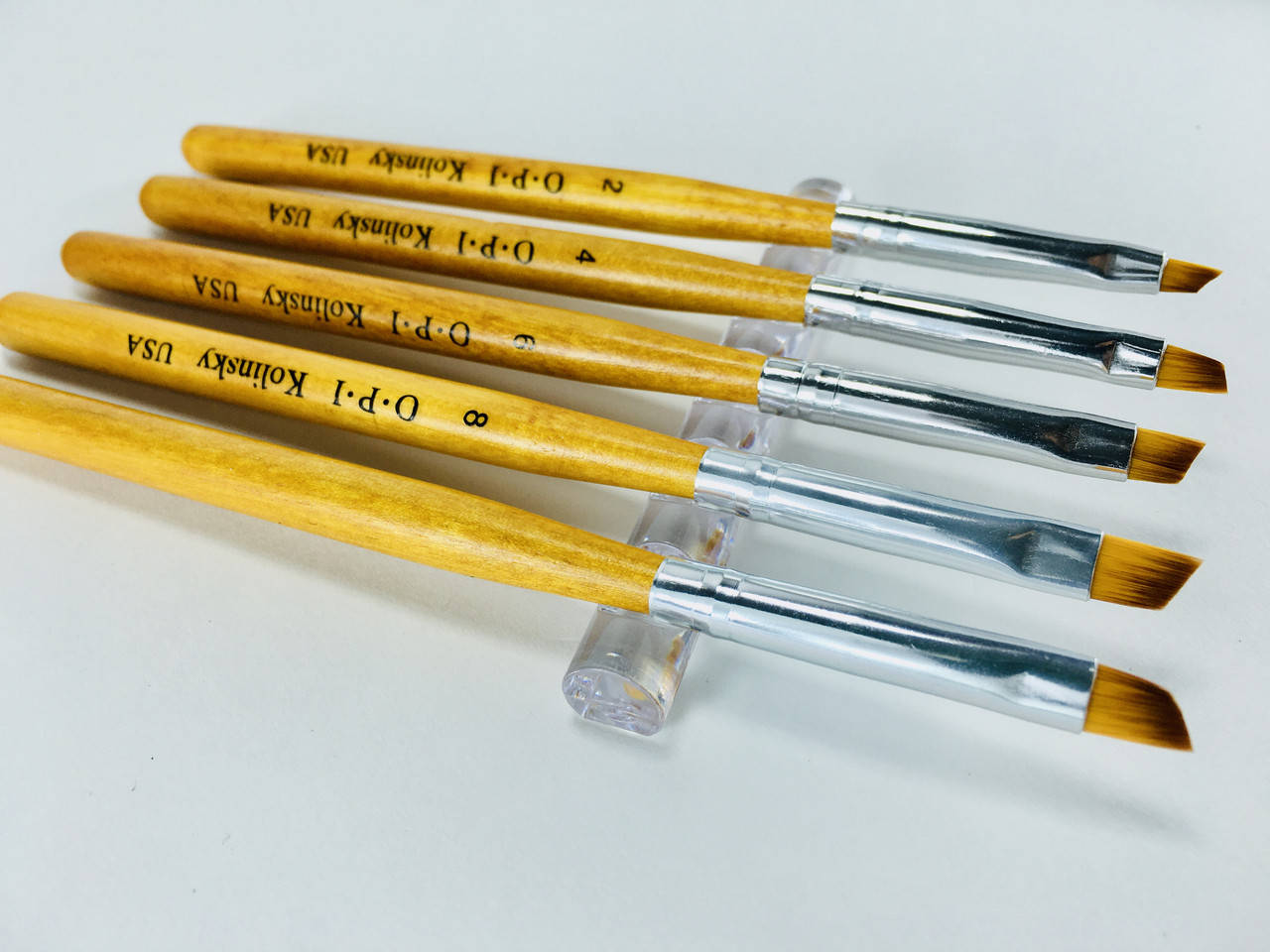 

Кисть для геля OPI скошенная с деревянной ручкой, 1шт.