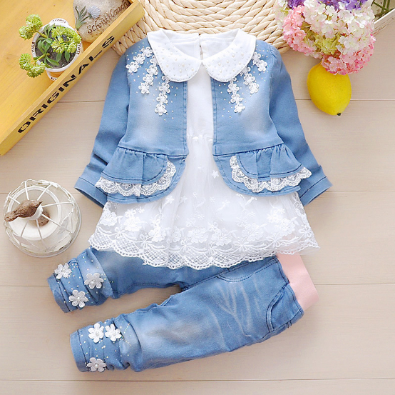 

Комплект детский джинсовый нарядный белый