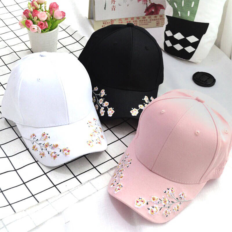 

Женская кепка Сакура, Розовый