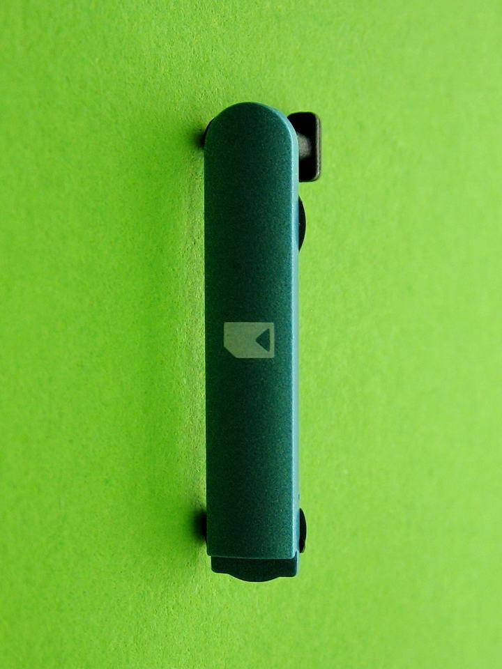 

Заглушка SIM карти Nokia N8,блакитний Оригінал #9904646, Голубой