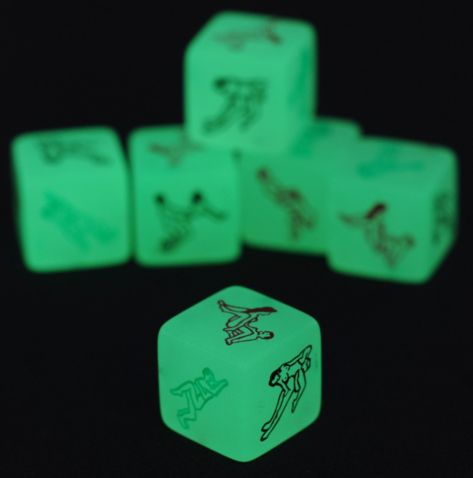 

Кубики с позами с подсветкой в темноте 2 шт