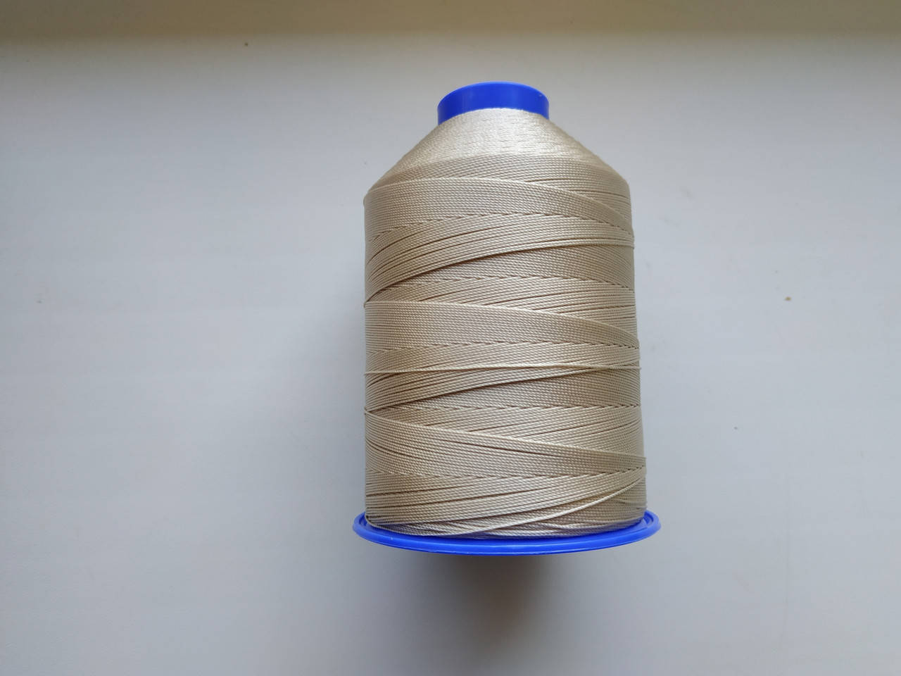 

Amann Strongfil №20. цвет Бежевый 1000 м УЦЕНКА