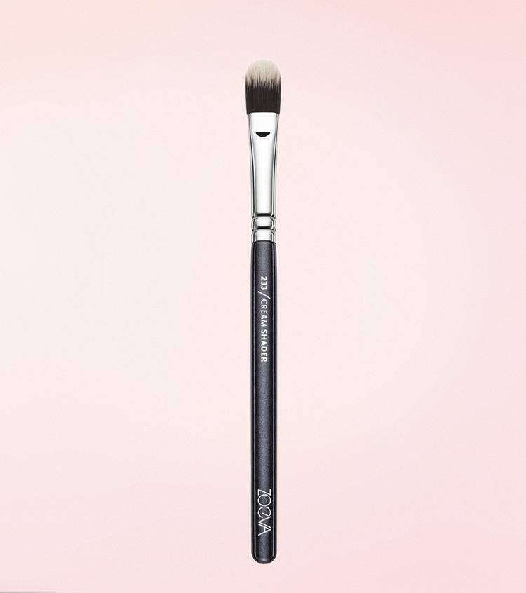 

Кисть Zoeva 233 Cream Shader -для нанесения кремовых текстур