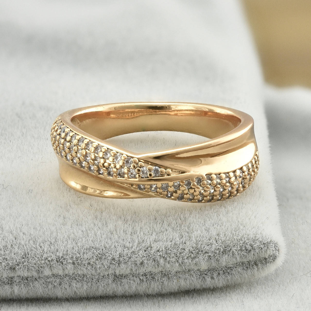 

Кольцо Xuping 35420 белые фианиты позолота 18К размер 18