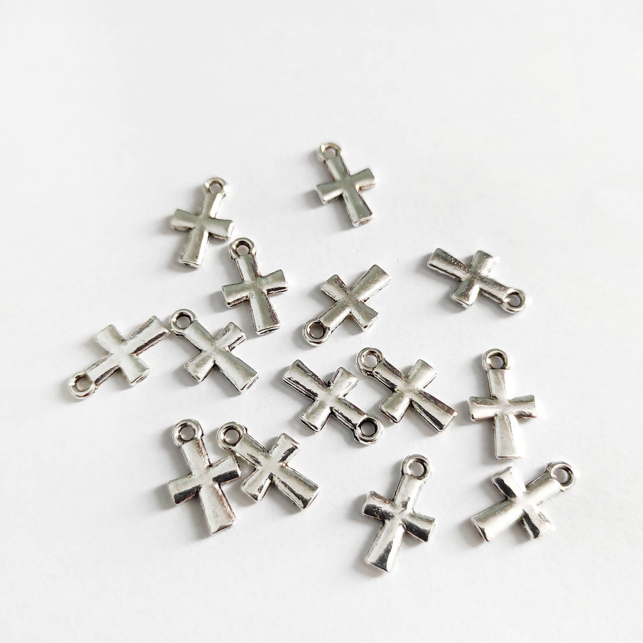 

Крестик 1.4 см