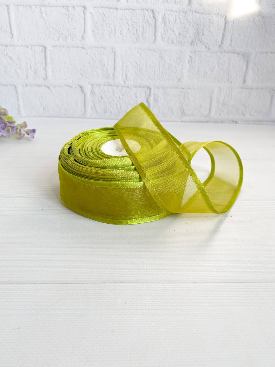 

Органза с атласным краем оливковая 4 см