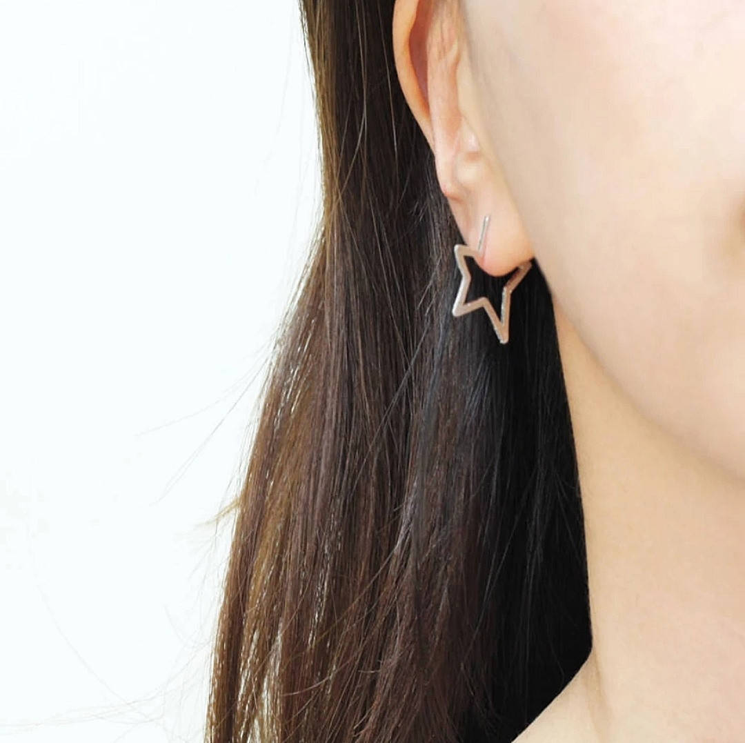 

Серьга для уха "Звезда"